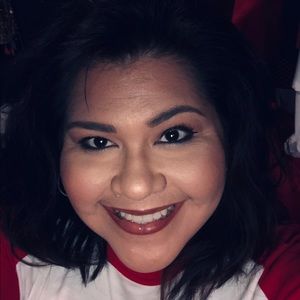 Meet your Posher, Priscilla